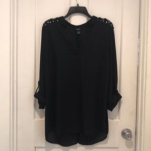 Large black rue21 v-neck roll-tab blouse